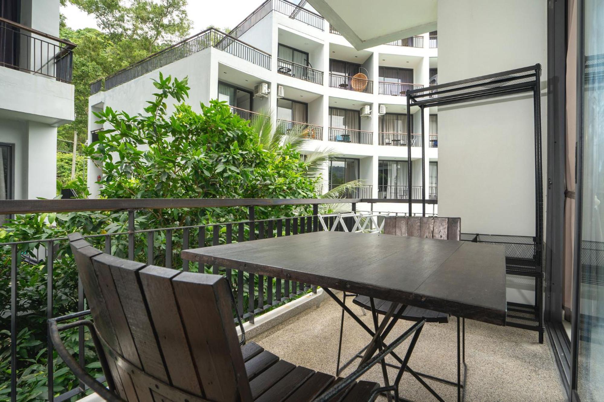 Icon Park Phuket Condo Екстериор снимка