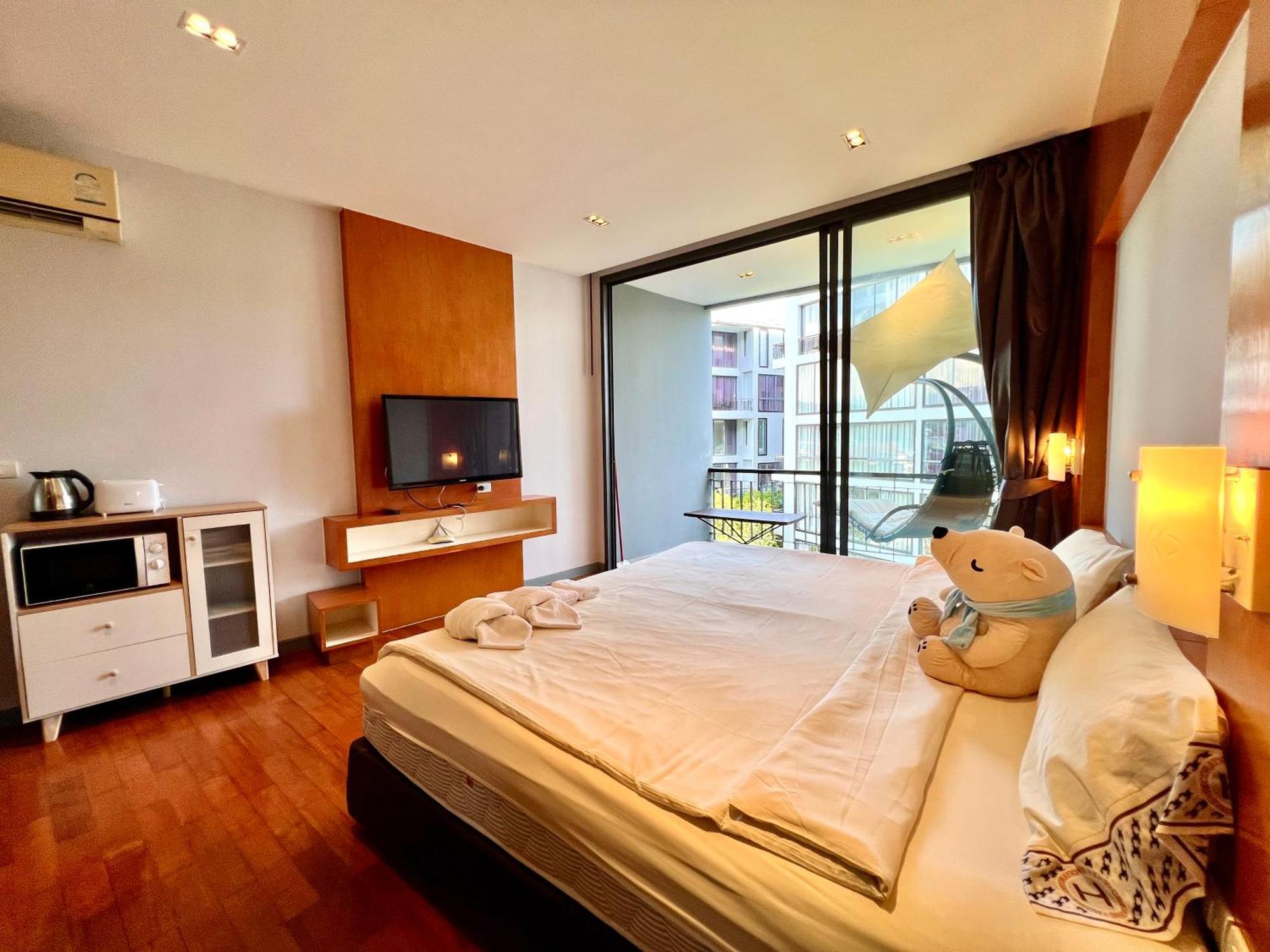 Icon Park Phuket Condo Екстериор снимка
